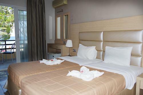 Hotel Rachoni Bay