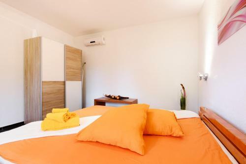 Studio Apartment Maslina