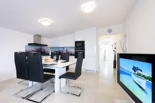 Studio Apartment Maslina