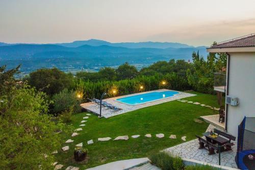 Villa Kolovrat In Imotski, Private Pool