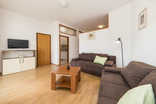 Apartments Bicakcic