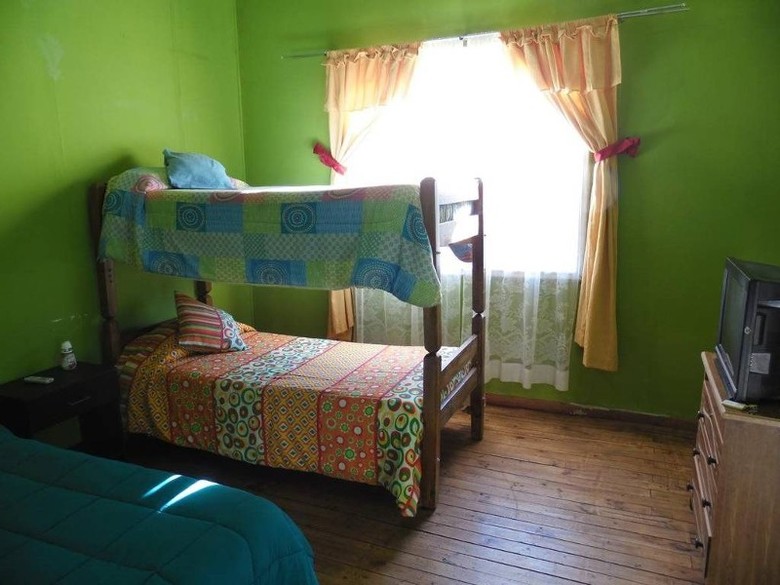 Hostal Tricontinental