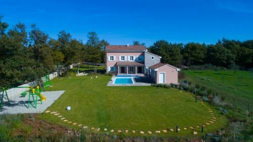 Villa Green Frame