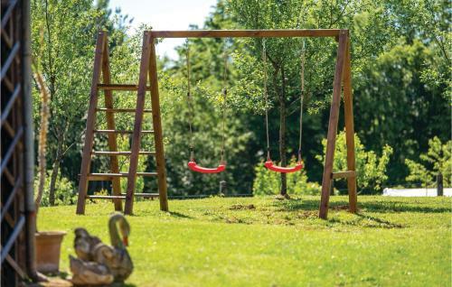 Two-bedroom Holiday Home In Bosiljevo