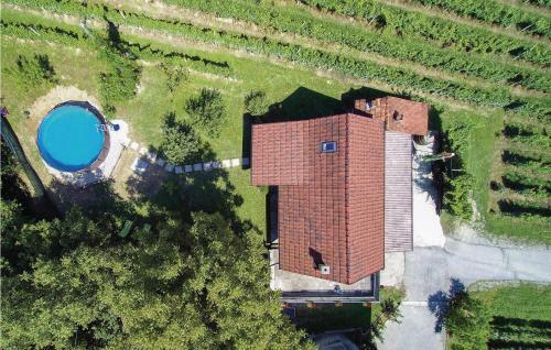 Two-bedroom Holiday Home In Kumrovec