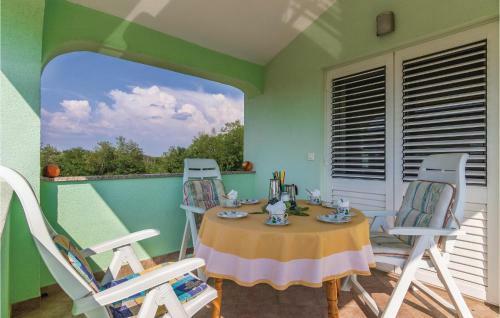 Two-bedroom Apartment In Sv.lovrec
