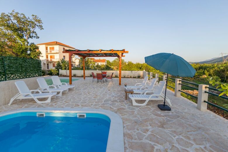 Villa Paloma Blanca