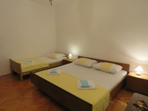 Apartamento Novalja Center
