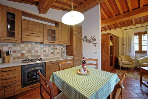 Case Nuove Apartment Sleeps 2 Air Con T242136