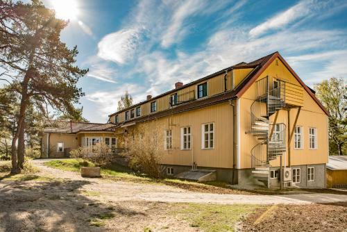 Hostal Sk�rg�rdsskolan Saaristokoulu