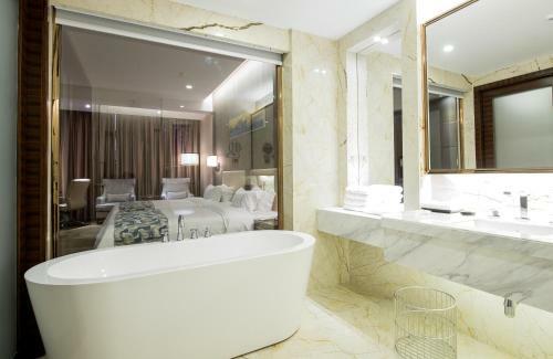 Foshan New Junyue International Hotel