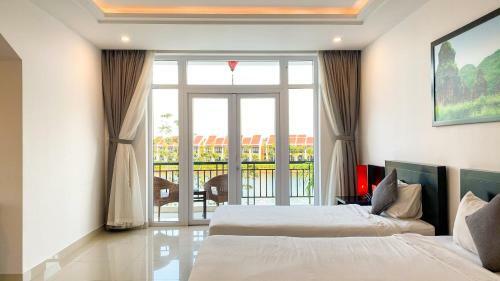 Villa Riverside White House Hotel