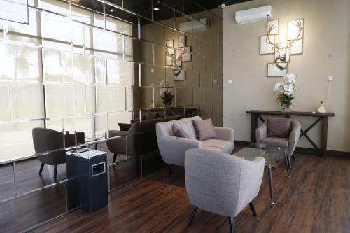 Hostal Reddoorz Plus Near Universitas Sumatera Utara