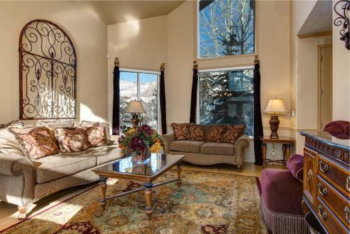 8865 Sackett Drive Home