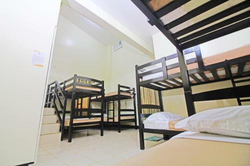 Hotel Caliraya Resort Club