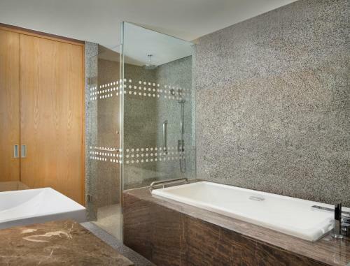 Hotel Le Meridien Dhaka
