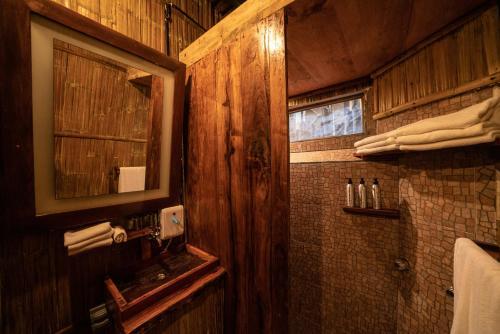 Hotel Om Tulum Caba�as And Beach Club
