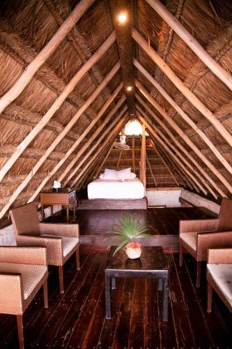 Hotel Om Tulum Caba�as And Beach Club