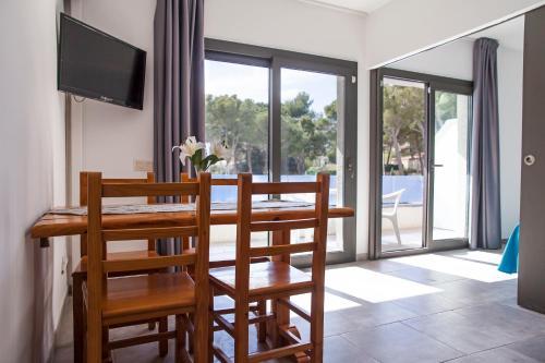 Rvhotels Apartamentos Treumal Park