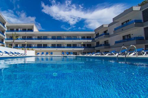 Rvhotels Apartamentos Treumal Park