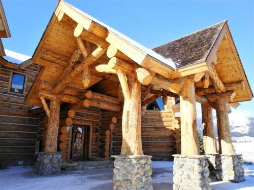 Mcdonald's Ranch Lodge