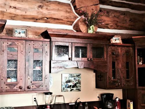 Mcdonald's Ranch Lodge