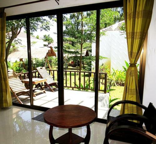 Hotel Pranburi Cabana Resort