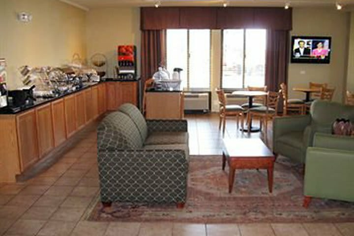Hotel Baymont By Wyndham Canton