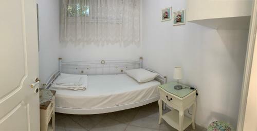 Summer Flat Steps To Beach With Garden & Sea View