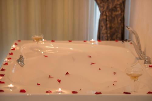 Z Exclusive Hotel And Villas