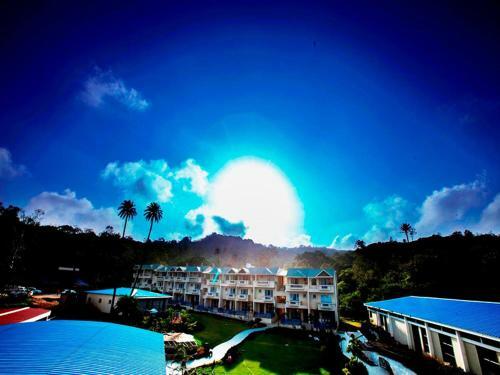 Hotel Hummingbird Resort