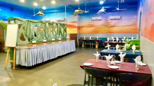 Hotel Hummingbird Resort