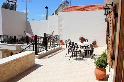 Ioanna House
