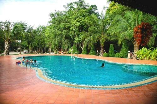 Hotel Pechpailin Resort