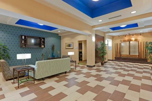 Holiday Inn Express Columbia, An Ihg Hotel