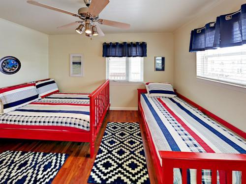 Apartamento 344 E Beach Blvd Condo Unit 21