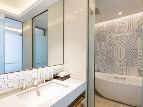 Hotel Grand Mercure Zhengzhou West