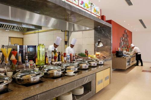 Hotel Ibis Hyderabad Hitec City