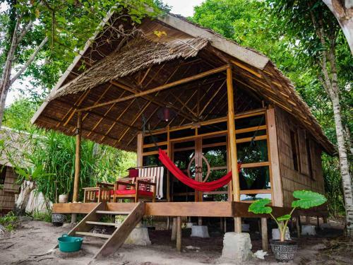 Hotel Raja Ampat Biodiversity Nature Resort