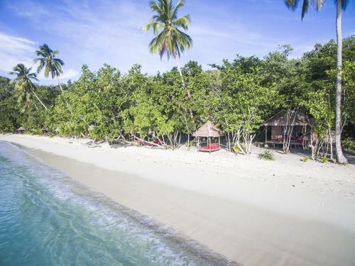 Hotel Raja Ampat Biodiversity Nature Resort