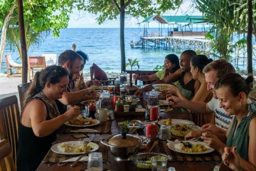 Hotel Raja Ampat Biodiversity Nature Resort