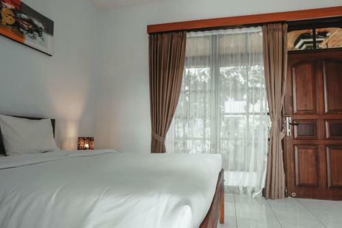 Hotel Sekar Arum Riverside Resort