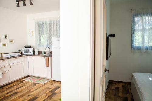 Lodge Olive - Israeli Zimmer