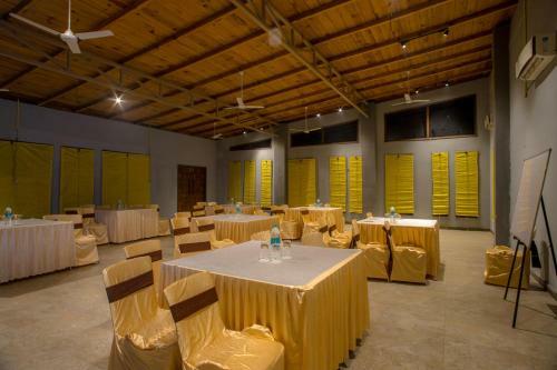 Hotel Beyond Stay Vasavana Resort,corbett
