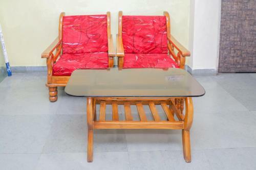 Oyo 15847 Hotel Mathura Lodging
