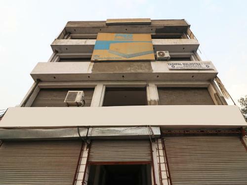 Oyo 23504 Hotel Panther