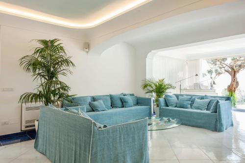 Sirenuse Villa Sleeps 8 Pool Air Con Wifi