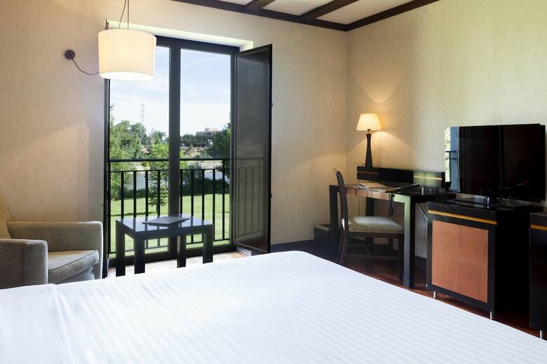 Hotel AC Palacio de Santa Ana By Marriott