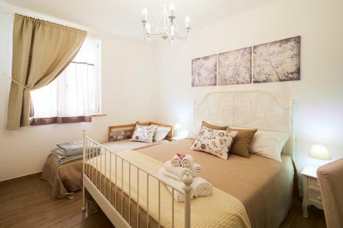 Hostal Dafni - Shabby Chic Guesthouse