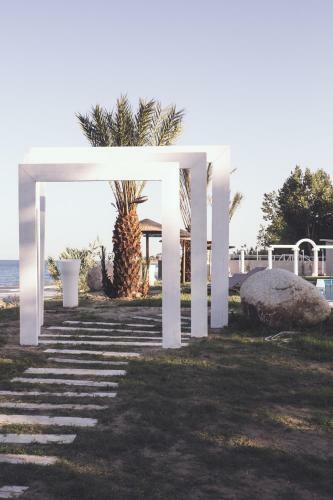 Hotel Riva Del Sol Beach Resort